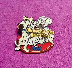 This is such an adorable pin! It is about 1 1/2” wide and about 1 1/2” long. Aside from that, the condition is...