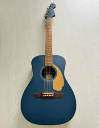 guitare electro acoustique Fender Malibu player Midnight Satin - touche en noyer.