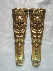 ANCIENS ORNREMENTS DE MEUBLE EN BRONZE GARNITURES CHUTES DECORATIONS..