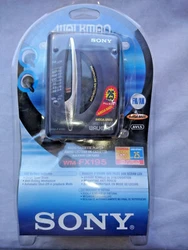 Sony walkman. Walkman Sony. loose belt, to be changed. new condition. courroie détendu, a changer. only for these...
