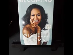 Preowned/ good condition. Becoming by Michelle Obama. Copyright in 2018 by Crown Publishers.  First edition. Hardcover...