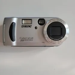 Sony Cyber-shot DSC-P51 2.0 MP Digital Camera Silver with bag. Working, Tested. READ: There is a scratch at the front...
