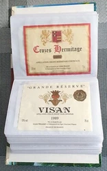 Gros lot étiquettes de vins champagne blanc de blanc alcools etc en bon état, vendu avec albums, 306 étiquettes,...