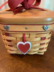 Longaberger Valentine 2002 Small Sweetest Gift Basket set. This pretty set includes the square shaped basket with red...