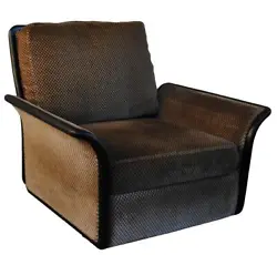 Série de 4 fauteuils style Art déco velours marque Burov de dimension hauteur 80 cm pour une largeur de 94 cm et 94...