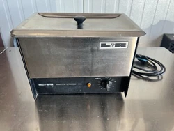 L&R T14 Ultrasonic Cleaner with Lid and Basket Worn See Photos. Pretty worn. The lid does not line up and it’s...