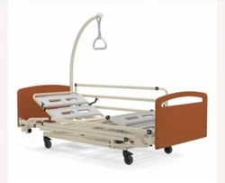 Lit médicalisé électrique en très bon état de marche à venir récupérer (3e étage sans ascenseur). Matelas...