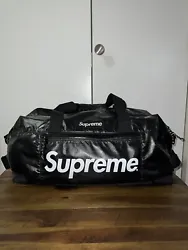 Supreme Duffle Bag FW17 BlackGently used.I have the shoulder strap attachment as well