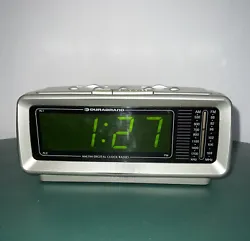 Vintage 1999 Durabrand CR-776 AM FM Digital Dual Alarm Clock, Battery Back Up, Tested & WorksCondition Is Preowned In...