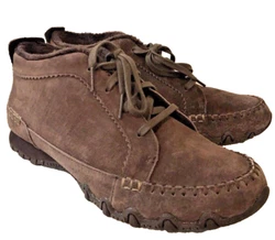 Really nice hikers with max cushioning.