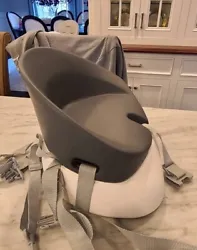 Mutsy Grow Up Booster Seat in Stone Gray. Never really used (our daughter insisted on sitting on our kitchen stools...