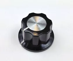 AND FOR RICKENBACKER KNOBS, PEDAL EFFECTS & DIY PARTS. ONE SMALL BLACK& ALU BOSS STYLE SMALL KNOB. ize : 20mm x 12mm.