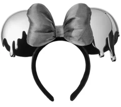 D23 Expo attendees got a special preview of Disney’s Platinum Collection, including the debut of the first Disney100...