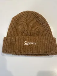 SUPREME Red Loose Guage Beanie Authentic preowned. Great condition only worn a handful of times