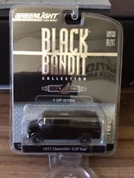 greenlight black bandit ‘77chevy van G20 NOC. Near mint. Please see pictures for overall condition.