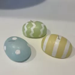 Williams Sonoma Spring Floating Eggs Candles Easter - Unscented. Set of 3