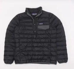 Patagonia Snap-T Down (75% Down, 25% feathers) Pullover Women’s Size Mall Black. There is a cut in the back of the...