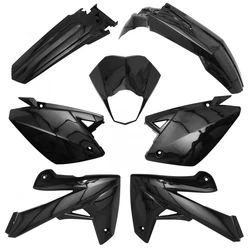 Kit carénage 7 pièces neuf de coloris noir brillant. SPO Moto Scooter.