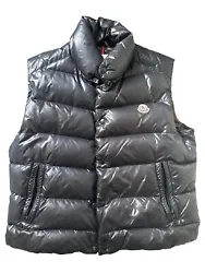 Moncler Tib Vest Size 3 in Blue Color!Shipped via USPS or FED EXClassic Moncler Tib Vest in Navy Blue. Overall in good...