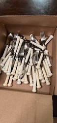 14 spoons14 forks 14 butter knives All in great condition