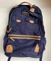 Great condition, barely used, only minimal wear on the bottom of the bag. Please see pictures for details.