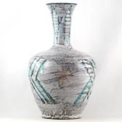 Jolie céramique ancienne, vase par Humbert Pittari à Vallauris. Les photos font parties intégrantes de l’annonce,...