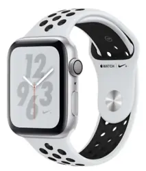 Apple Watch Series 4 Nike+ 44 mm Aluminium Argent Bracelet Sport Nike Platine pur et Noir - État correct. Matière du...