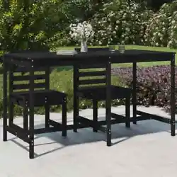 Cette table de jardin classique en bois est parfaite pour une utilisation à lextérieur et est conçue pour être le...