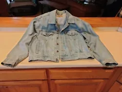 EXCELLENT CONDITION!  No rips, tears, or holes.This vintage Wrangler Hero denim blue jean jacket is a classic addition...