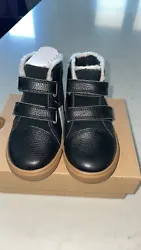 UGG Rennon II Toddler Black Double Strap no lace Ankle Boots Sz 8. Brand new with tags & box