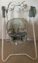 Vintage Graco Baby Swing 6 Speed, 4 position recline, easy entry play tray, Musical and With Mobile, green with animals...