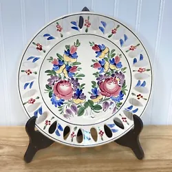Vintage Decorative Plate Hand-painted Hand Made in HungaryCutouts along the edgeHanger on the backBeautiful condition,...