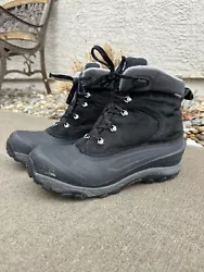 The North Face Chilkat Gray Waterproof 200g Insulated Heat Seeker Boots Men’s 11. Pre-owned boots, in nice condition....