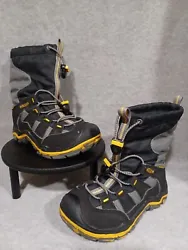 Keen Waterproof Insulated Winter Snow Boots Black Gray Boys Toddler Size 12.