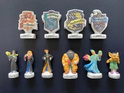 Vends lot de 10 fèves HARRY POTTER. Collection de 2003 complète. Très bel état.