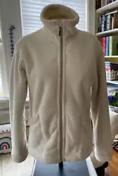 In excellent preowned condition. Minor wear on fleece cuffs/neck/pocket edges/fleece lining consistent with normal use,...
