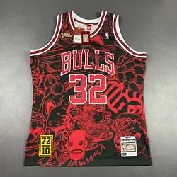 Hebru Brantley x Mitchell & Ness Chicago Bulls Authentic Jersey. Size 48 XL. Over 7 years of experience. 100% Authentic.