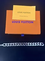 Louis Vuitton Chain link.
