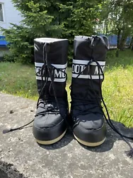 The Original Moon Boots Snow Boots EU 38-41 Black US 7,8.5 NEW CONDITIONS.