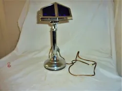 Ancienne lampe modèle PIROUETT. époque Art Déco vers 1930. Poids 1,927 Kgrs. Hauteur monté 48 cm baissée 36 cm....