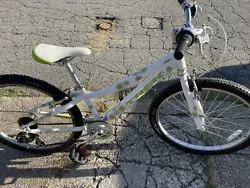 Great Trek bike for the youngster with original Trek tires! Most likely it is a 2015 model. Looks like it was not...