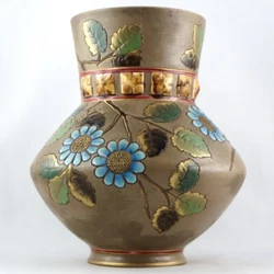 Superbe et rare, vase ancien céramiquepar Sarreguemines, France. M odèle dit 