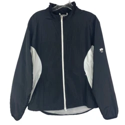 In very good condition. Length: 24