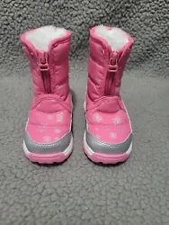 Snow Boots Girls Size 6 Pink With Snow Flakes. Like New Get Yours Now!  Message Us For Bundle Deals On Multiple Items...