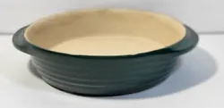 A Solid Pre-owned  The Pampered Chef Stoneware Green Pot New Traditions Collection #060503 U.S.A. As always will ship...