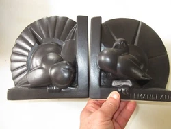 Céramiques noires, no craquelé.