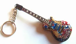 Reproduction miniature de la Gibson Les Paul Custom jouée par le légendaire Zakk Wylde (Black Label Society). En...