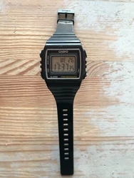 Non G-Shock. vous achetez ce que vous voyez. en bon état.
