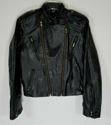 This is a lighter weight leather in great shape inside and out.
