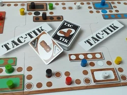 Jeu de société Tac-Tik avec plateau modulable pour 2, 3, 4, 5 ou 6 joueurs (Tock). - 24 pions en bois 15 x 13 mm...